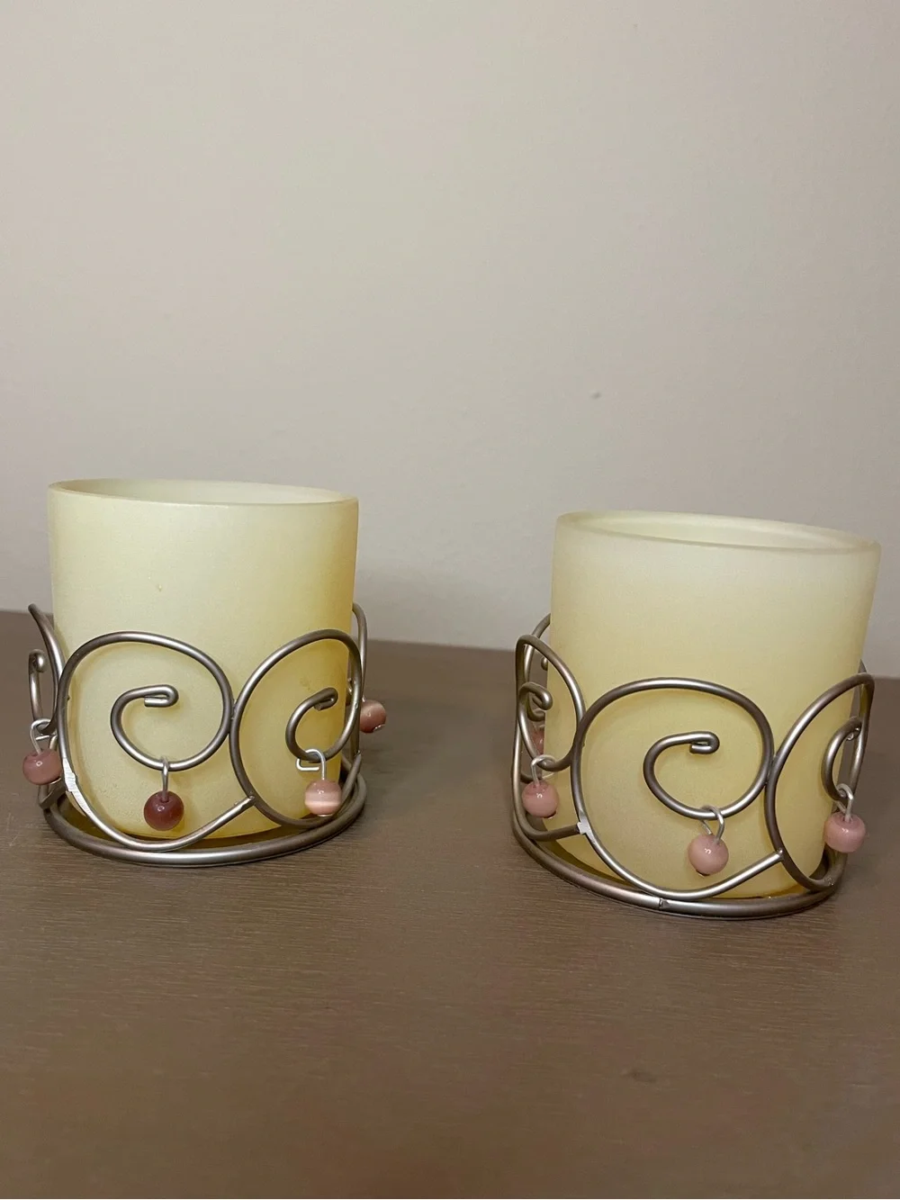 Set of 2 candle holders